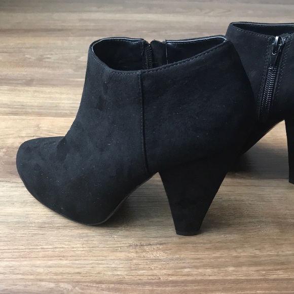 Mix No 6 - black booties - Picture 2 of 3